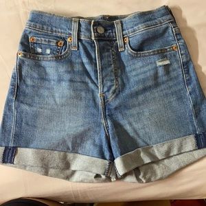 Levi’s Wedgie Shorts